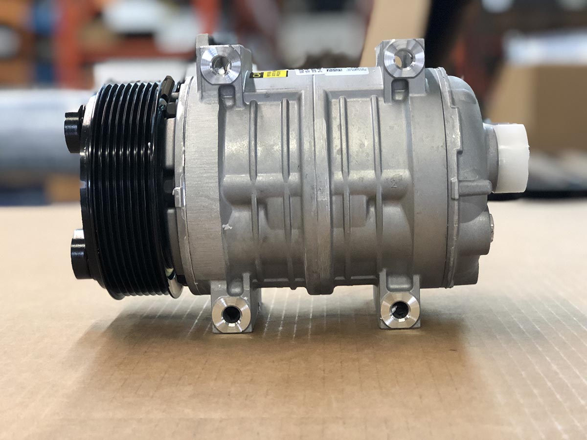 ハル Chronoswiss Japan - クロノスイス | パワー、深さ、ダイナミズムを