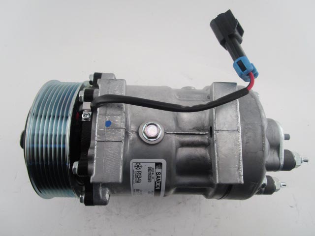 NEW Original Sanden Compressor 4544, 4816, 3547917-C1