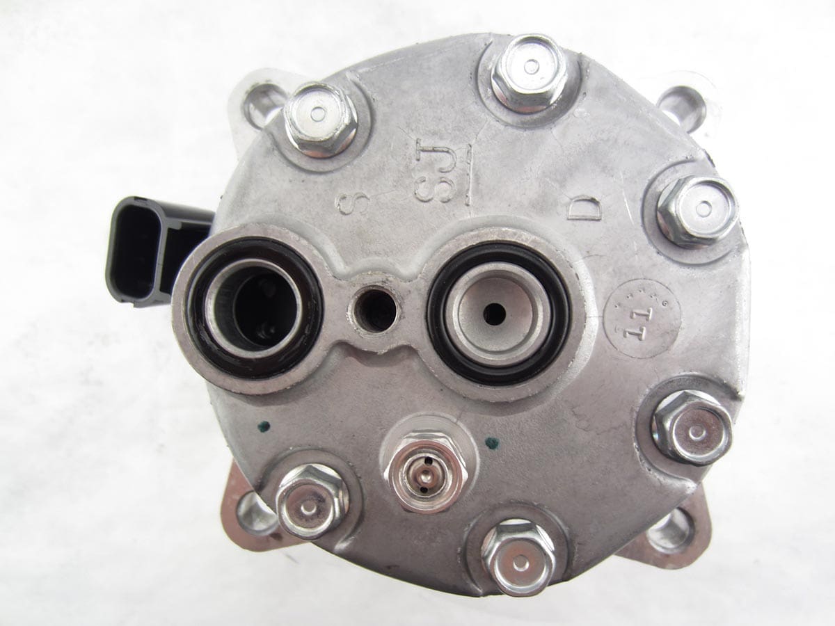 NEW Original Sanden Compressor 4618, 4010, 4350, 15956082 (1101075