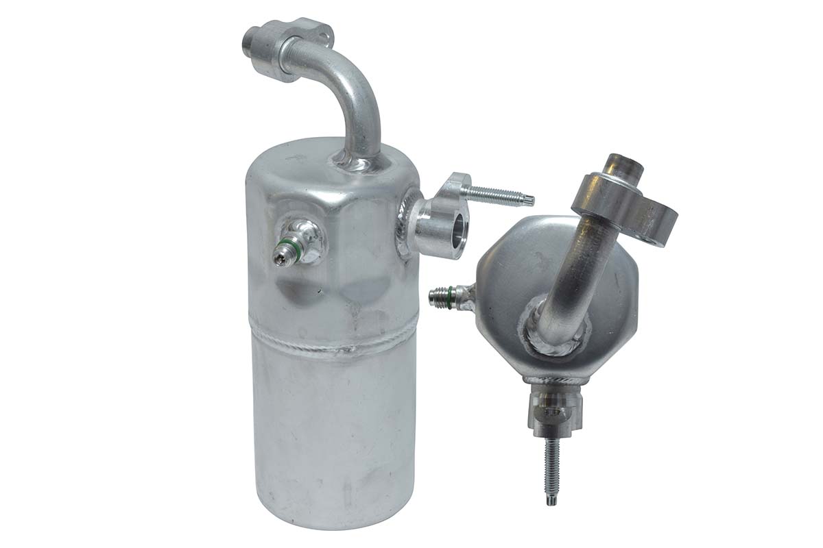 GMC Sierra 1500 2500 3500 V8 4.8L 5.3L 6.0L 8.1L Drier Fits A//C Accumulator