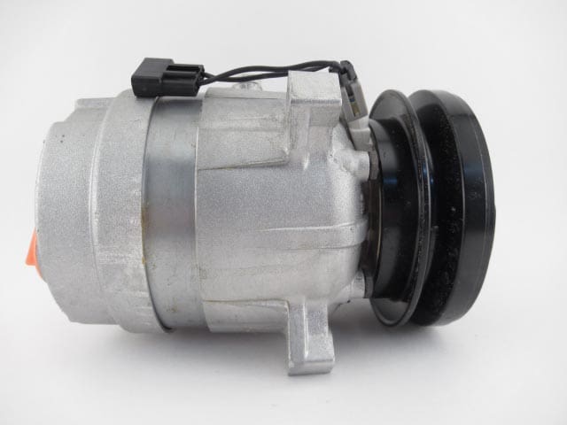 NEW V5 Daewoo/Kioti Compressor 12V 1GR - T4520-50051, 5110511, T4520 ...